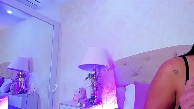 Snapshot of Mia_Montess chatting on March 2026 01:04:01 PM Mia Montess online show from March 2026 01:04:01 PM