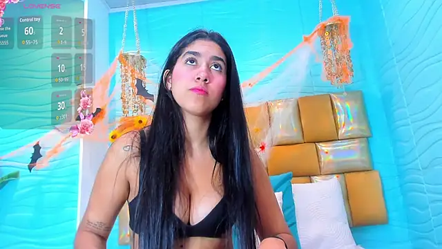 Mia Montess online show from November 2025 12:54:01 PM