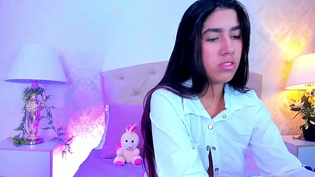 Mia Montess online show from May 2026 12:55:01 PM