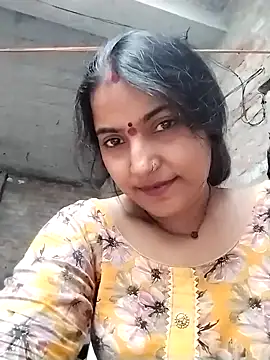 Snapshot of Maidangirl chatting on October 2025 04:24:02 AM Maidangirl online show from October 2025 04:24:02 AM