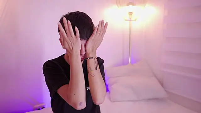 tommy blue online show from February 2026 04:28:01 PM