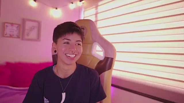 tommy blue online show from April 2026 11:35:01 AM