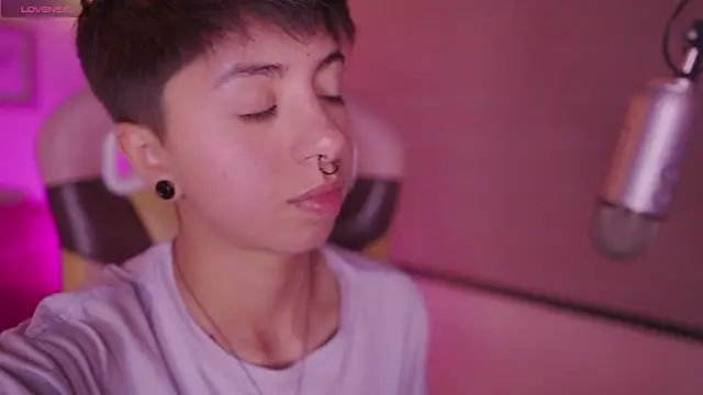 tommy blue online show from March 2026 01:34:02 AM