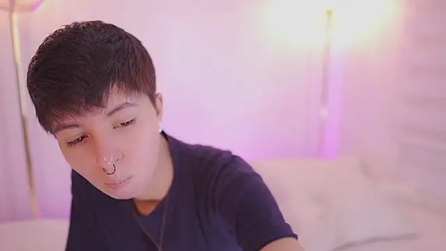 tommy blue online show from February 2026 07:09:02 PM