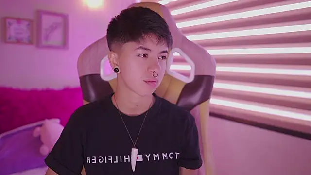 tommy blue online show from March 2026 12:53:01 PM