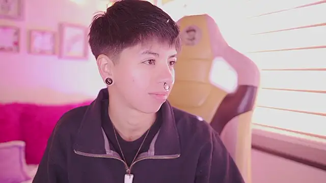 tommy blue online show from February 2026 12:27:01 PM