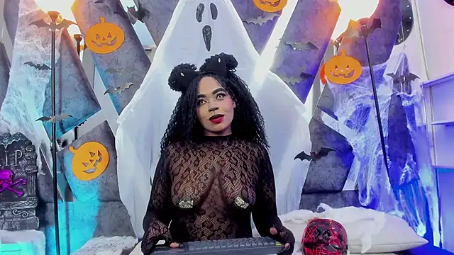 CandyMartinez  online show from October 2025 05:42:02 PM