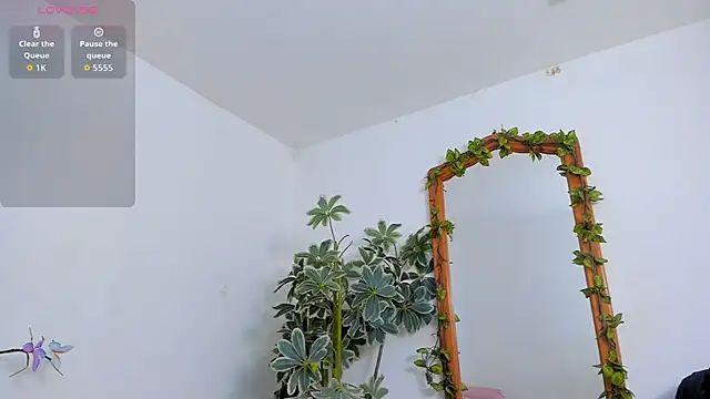 SaskiaGrendel online show from February 2026 12:19:01 AM