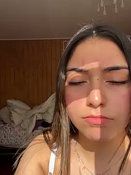 Snapshot of floooohv chatting on November 2025 08:57:02 PM floooohv online show from November 2025 08:57:02 PM