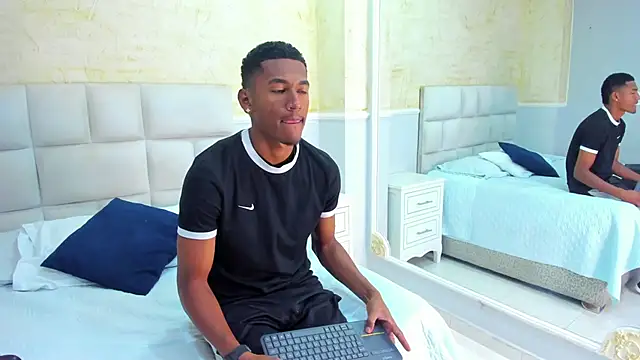 LexiAndDeker online show from September 2025 07:30:01 PM