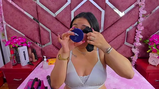  Violeta 18 online show from October 2025 03:06:01 AM
