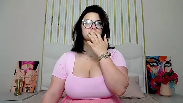 Eliss Shyyo online show from September 2025 05:18:02 AM