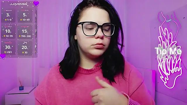 Eliss Shyyo online show from November 2025 01:44:02 PM