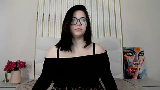 Eliss Shyyo online show from October 2025 06:04:01 AM