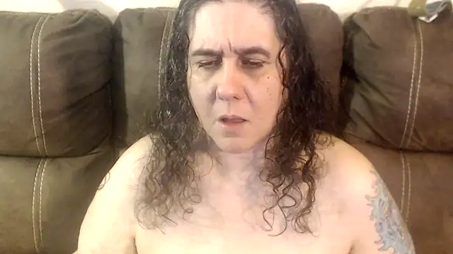 Dreaming Of Blue online show from February 2026 09:23:01 PM