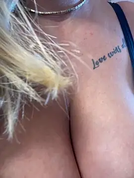 Jennifer24    online show from April 2026 07:37:02 AM