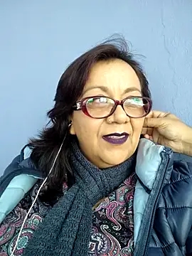 Tonhermosa online show from March 2026 05:04:01 PM