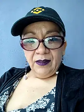 Tonhermosa online show from March 2026 06:42:01 PM