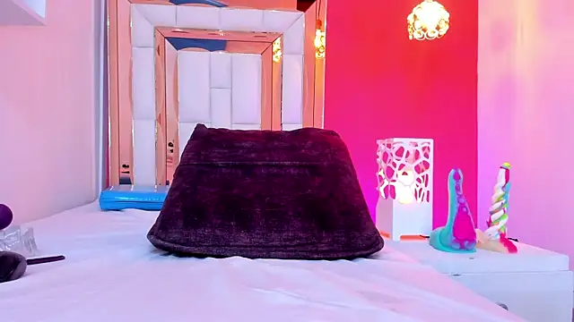 Tifany 69  online show from October 2025 07:37:02 PM