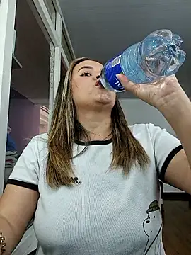 mandy-moore online show from February 2026 07:09:02 PM