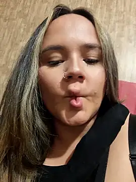 mandy-moore online show from April 2026 04:30:01 AM