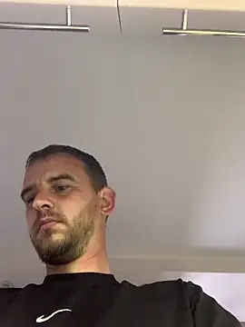 Maxpeins online show from May 2026 01:03:01 AM
