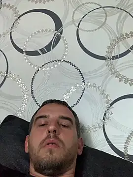 Maxpeins online show from May 2026 01:08:02 PM