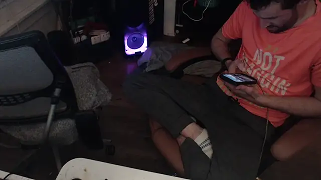 weknowourworth6999 online show from November 2025 09:31:01 PM