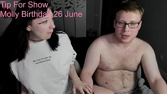 JayMollyy online show from May 2026 04:56:02 PM