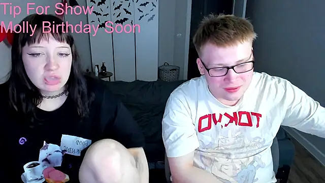 JayMollyy online show from May 2026 06:17:01 PM