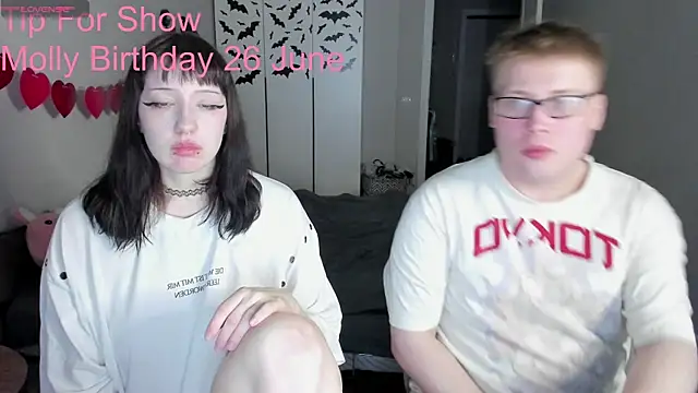 JayMollyy online show from June 2026 05:12:02 PM
