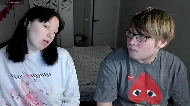 JayMollyy online show from April 2026 05:58:02 PM