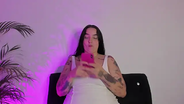 Celestte online show from September 2025 12:32:01 AM