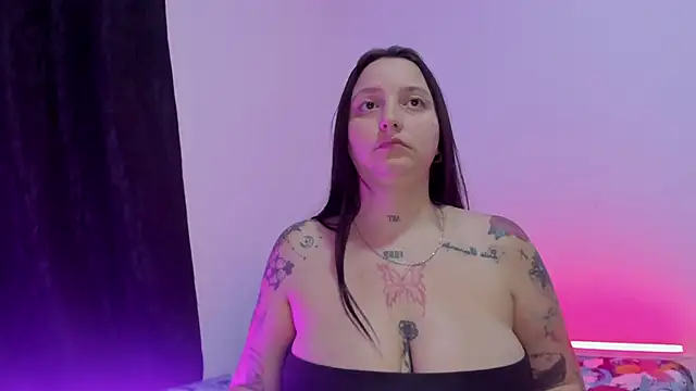 Snapshot of Celestte chatting on February 2026 04:32:02 AM Celestte online show from February 2026 04:32:02 AM