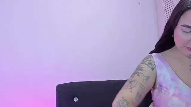 Celestte online show from November 2025 04:18:01 AM