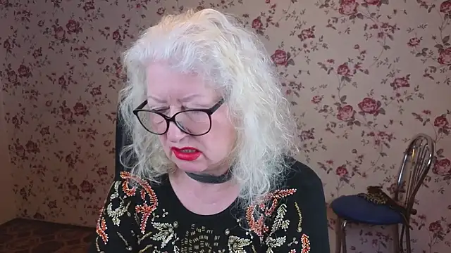 Maya Mayflower online show from December 2025 02:44:01 AM