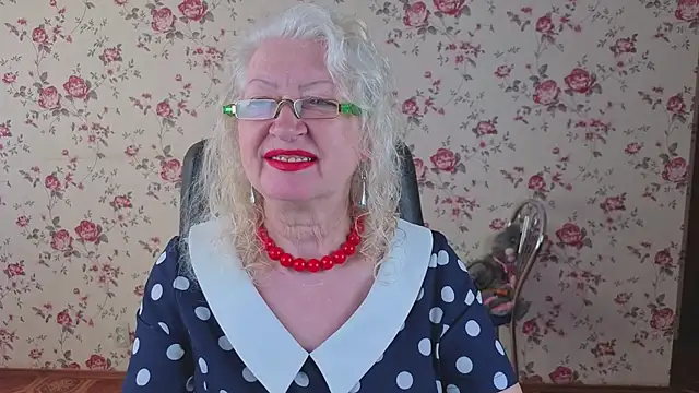 Maya Mayflower online show from April 2026 03:20:01 AM