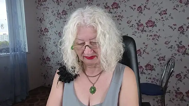 Maya Mayflower online show from September 2025 04:06:02 AM