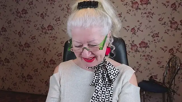 Maya Mayflower online show from December 2025 03:30:02 AM