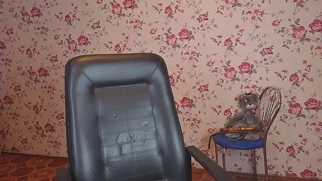 Maya Mayflower online show from April 2026 03:02:02 AM