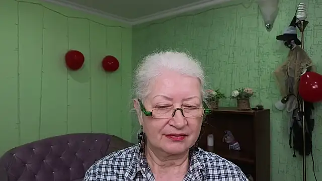 Maya Mayflower online show from March 2025 03:39:01 PM