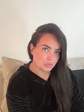 Sophie 23XX online show from May 2026 12:20:01 PM