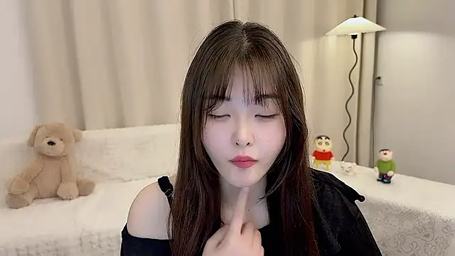 Snapshot of Cartier-176 chatting on March 2025 02:12:01 PM Cartier-176 online show from March 2025 02:12:01 PM