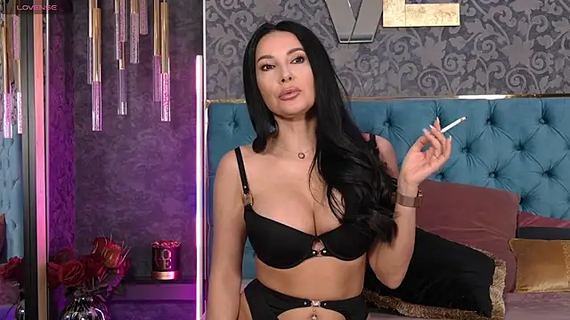 Vanessao1 online show from April 2026 07:21:01 AM