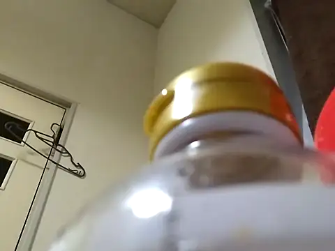 Snapshot of taaaaaa- chatting on January 2026 12:22:01 PM taaaaaa- online show from January 2026 12:22:01 PM