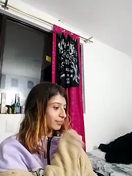 KratosAfroditacs online show from February 2026 01:17:02 AM