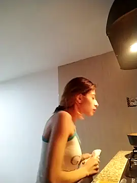 KratosAfroditacs online show from September 2025 06:36:01 PM
