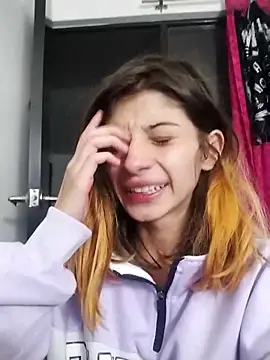 KratosAfroditacs online show from February 2026 04:34:02 AM