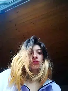 KratosAfroditacs online show from January 2026 12:42:01 PM