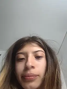 KratosAfroditacs online show from June 2026 06:02:02 PM